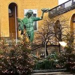 Poseidon med julgranar